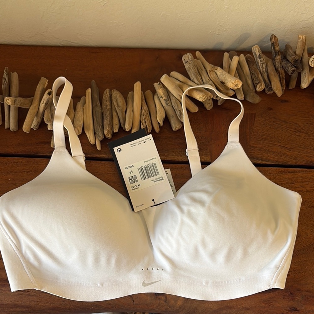 Nike Women's White Bra
